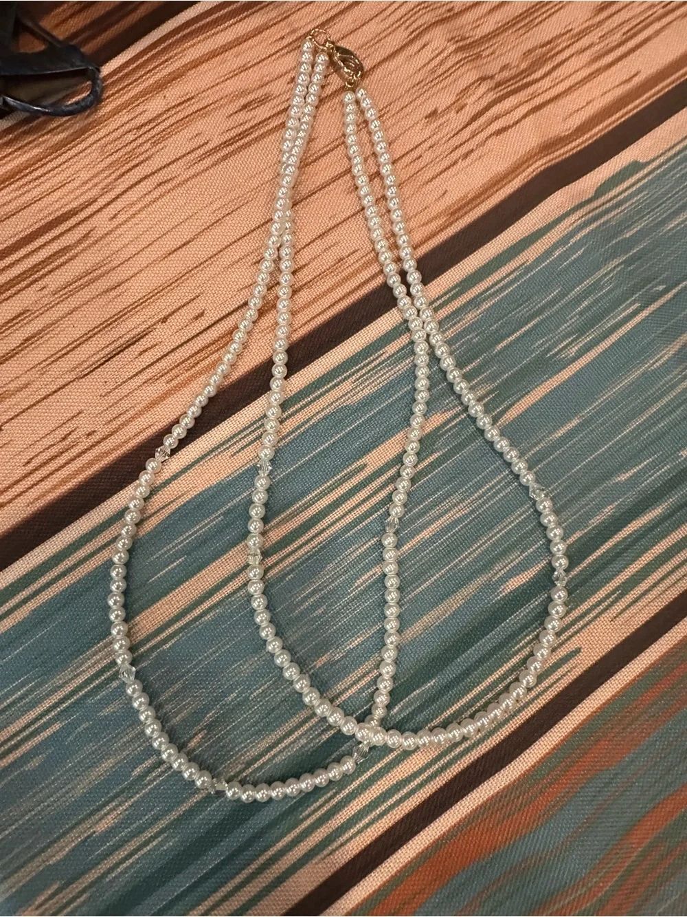Classic White Pearl Bead Necklace With Crystals